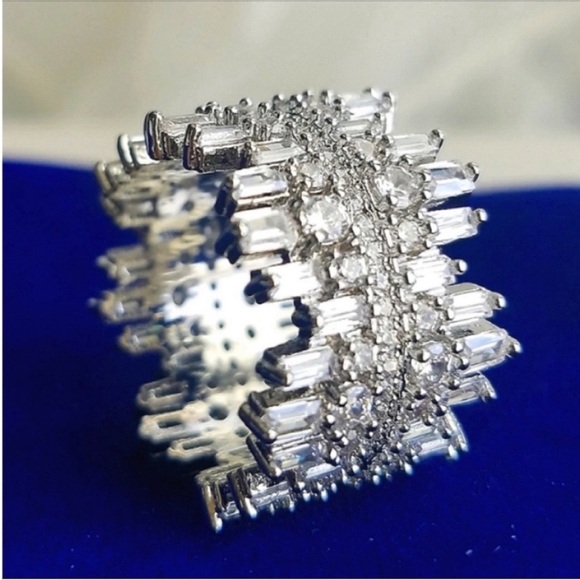 Swarovski Elements 925 Sterling Silver Statement Eternity Band NEW - Picture 1 of 6